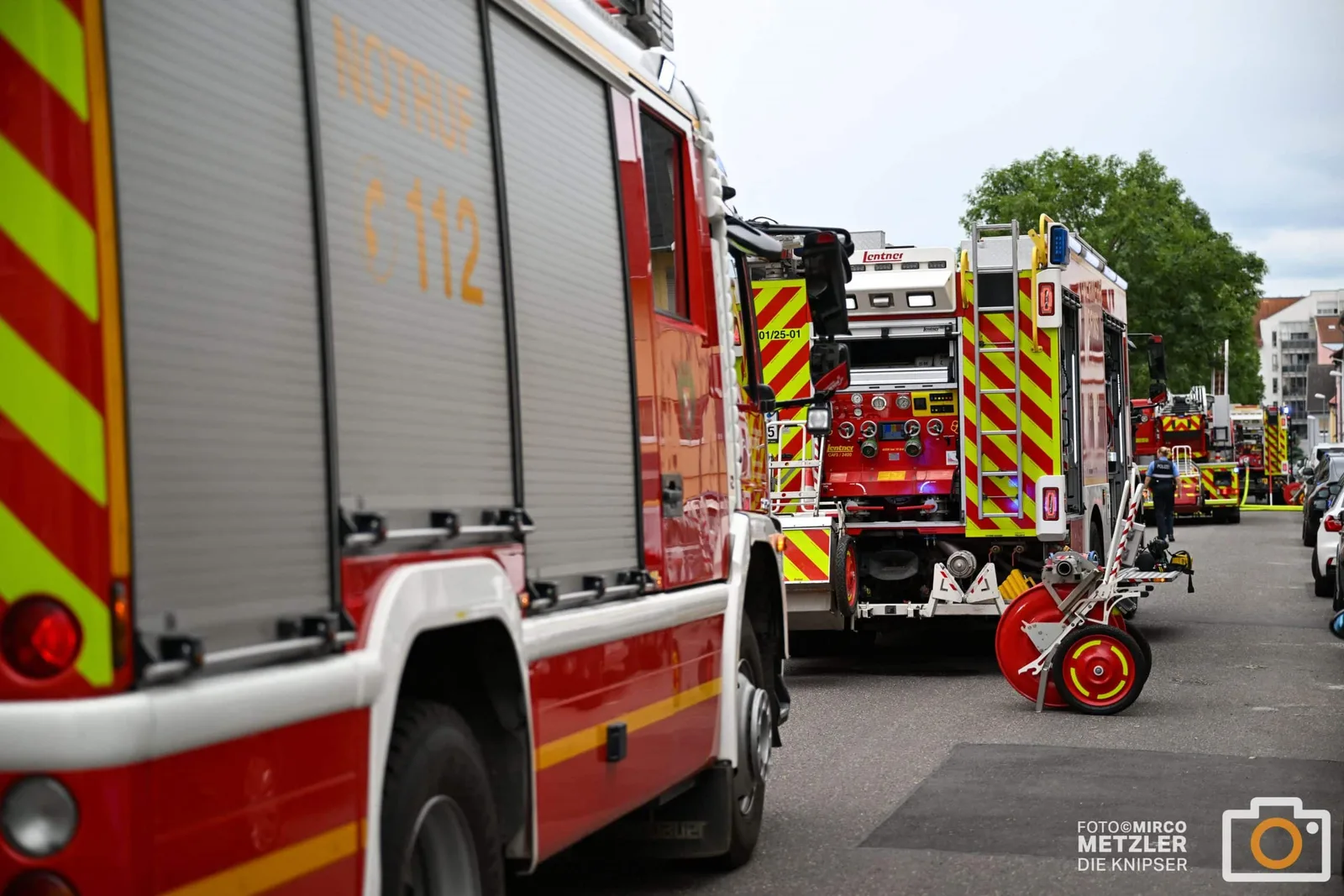Feuer in Jugendstrafanstalt Schifferstadt: Zwei Beamte erleiden Rauchgasvergiftung