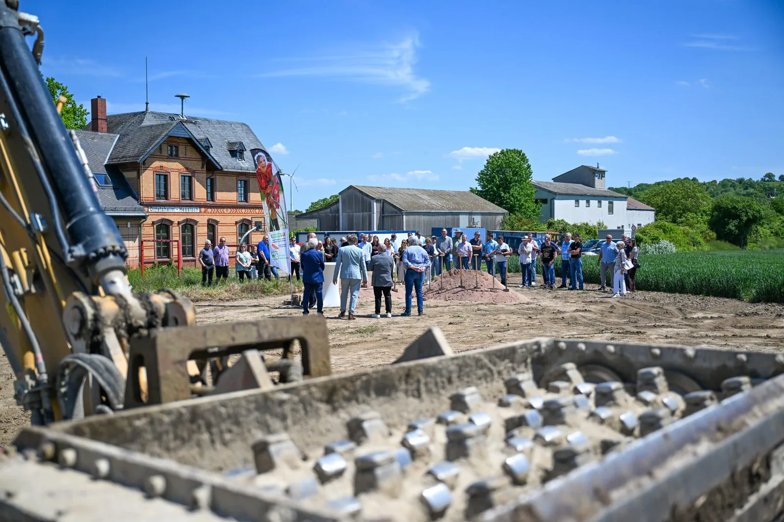 Spatenstich für die Zukunft: Dittelsheim-Heßloch baut neue Ortsmitte „Ortsmitte“