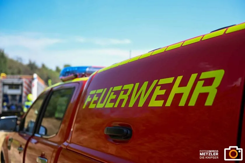 Feuer auf dem Dach: Defekt an Solaranlage löst Großeinsatz aus