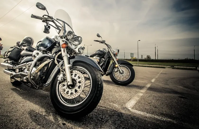 5.000 Motorradfahrer unterstützen krebskranke 8-Jährige bei Charity-Run auf der A60