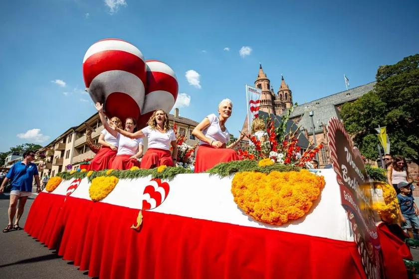 Mitmachen erwünscht: Backfischfest 2026 sucht Teilnehmer für Umzug, Bühne und Fischerstechen
