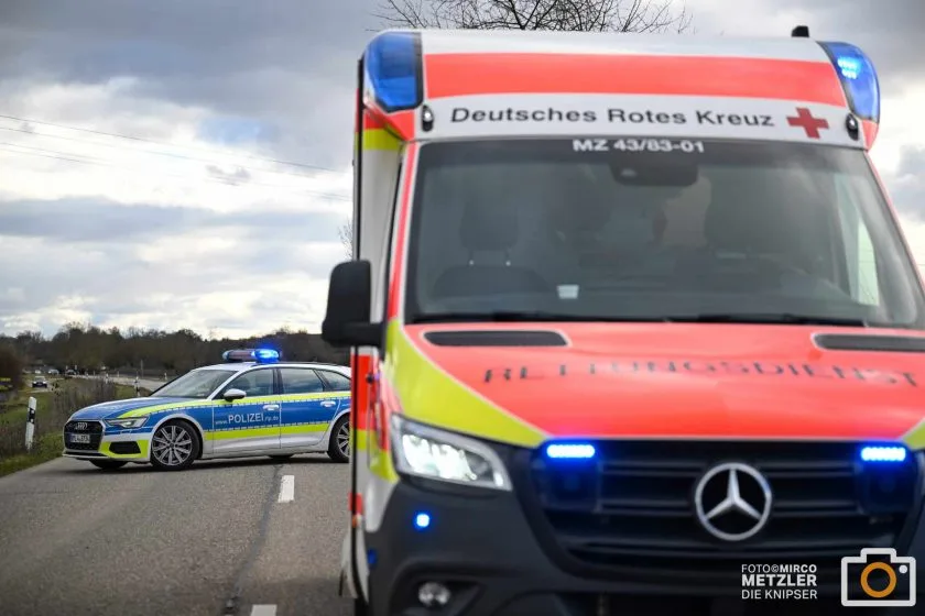 Tragischer Unfall in Worms: Frau stirbt nach Kollision mit Pkw