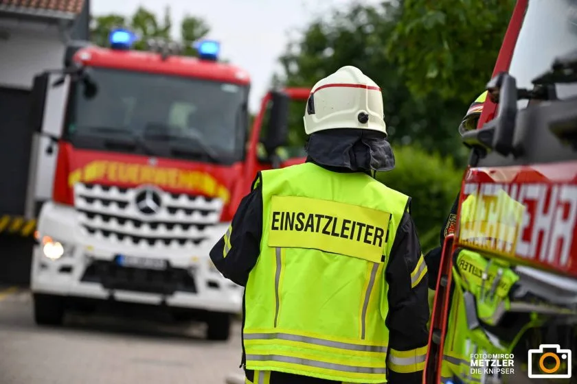 Feuer in Undenheimer Lagerhalle verursacht hohen Sachschaden