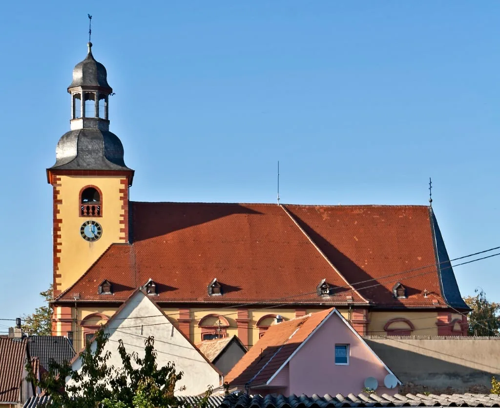 Vandalismus in der Abenheimer Kirche: Gemeinde erschüttert über Zerstörungen in St. Bonifatius