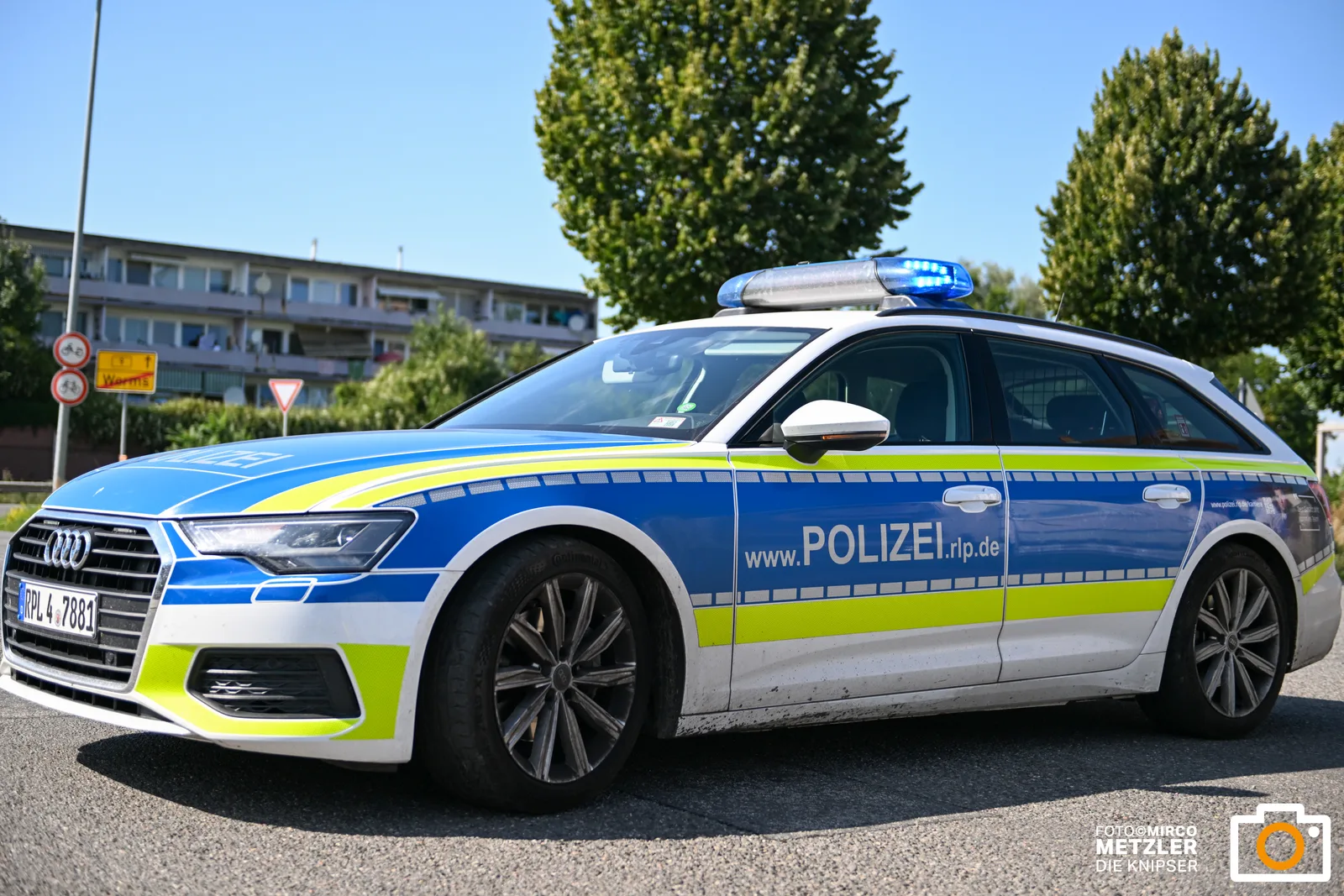 Mit Absperrpfosten gegen Fenster: 25-Jähriger verursacht in Frankenthal 15.000 Euro Schaden