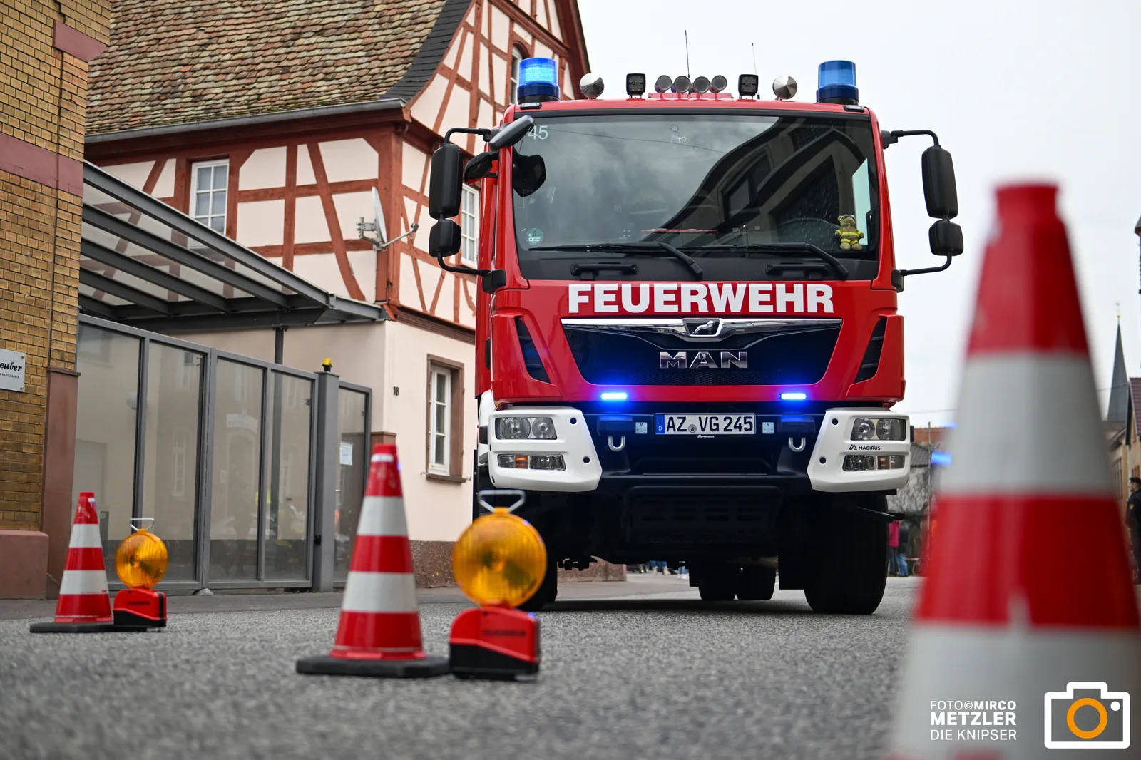 Große Feuerwehrübung bei Mettenheim: K 43 wird mehrere Stunden voll gesperrt