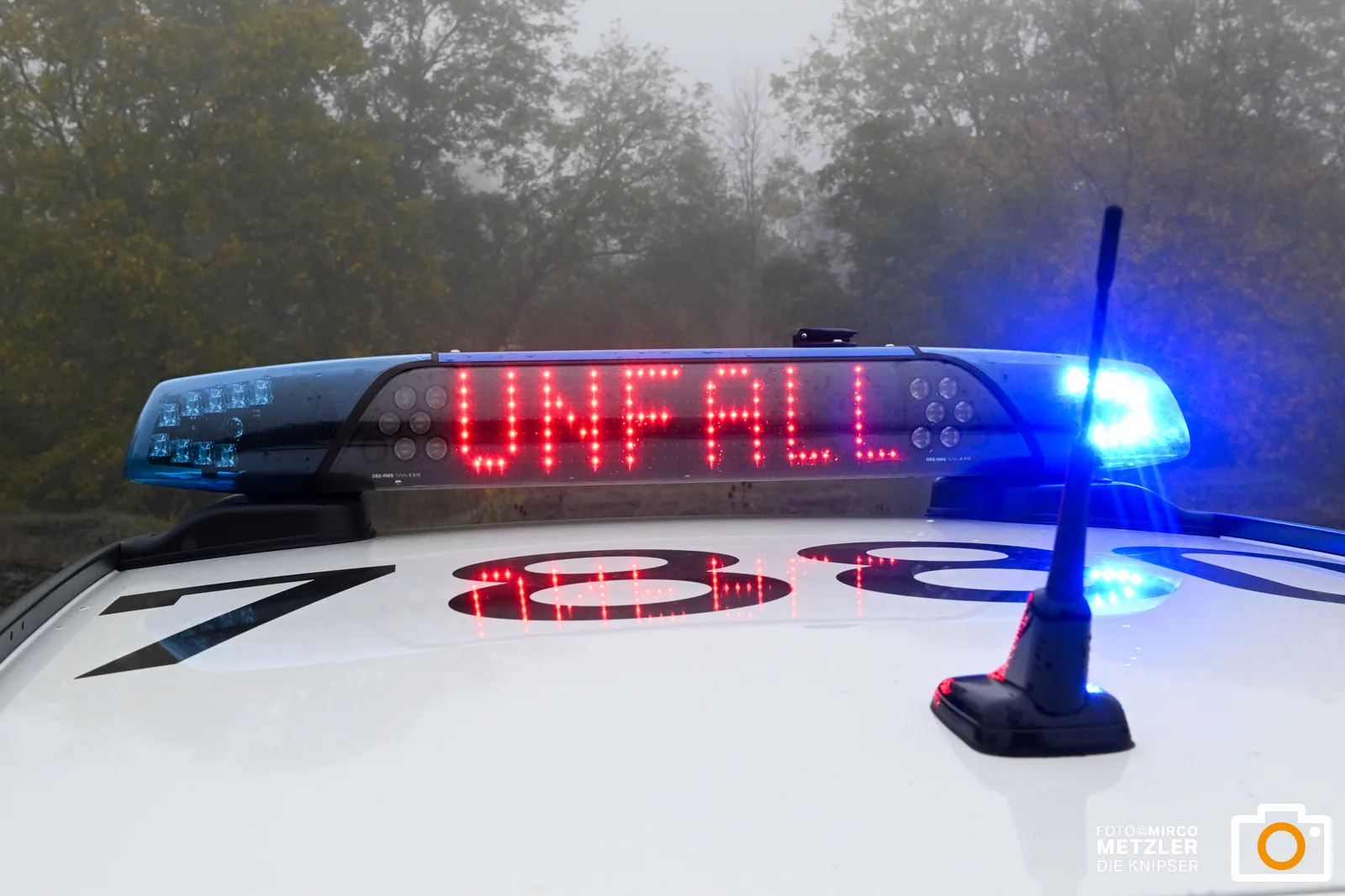 Auffahrunfall auf der A 61: Vier Autos krachen ineinander – ein Verletzter