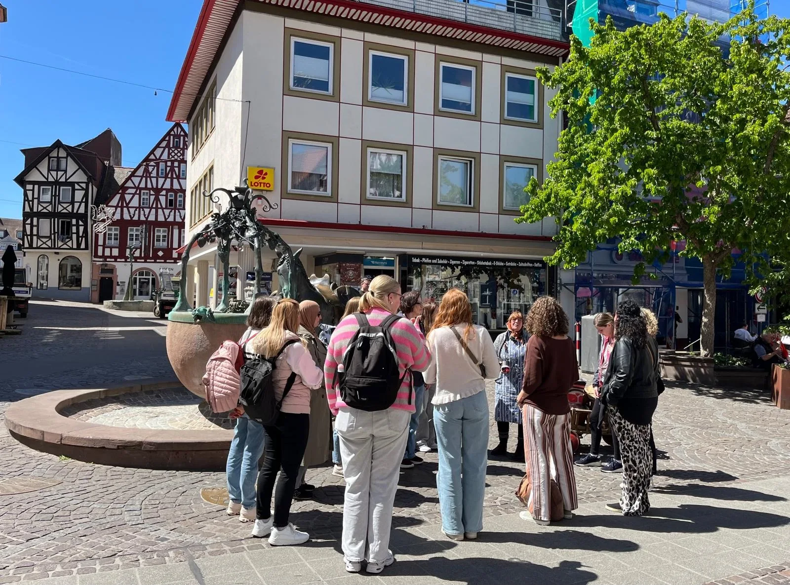 Mit ’em Bawwetche durch Alzey – Stadtführung trifft auf Rheinhessenwein