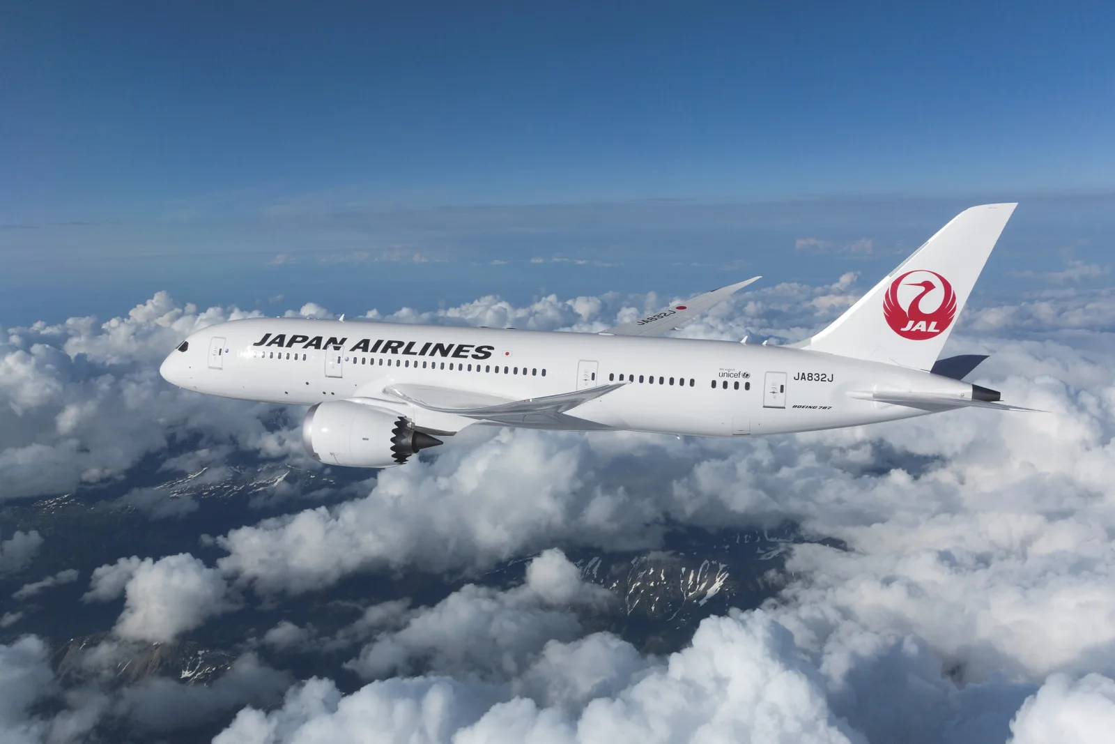 Boeing-787-Flotte im Fokus: Lufthansa Technik und Japan Airlines verlängern Partnerschaft