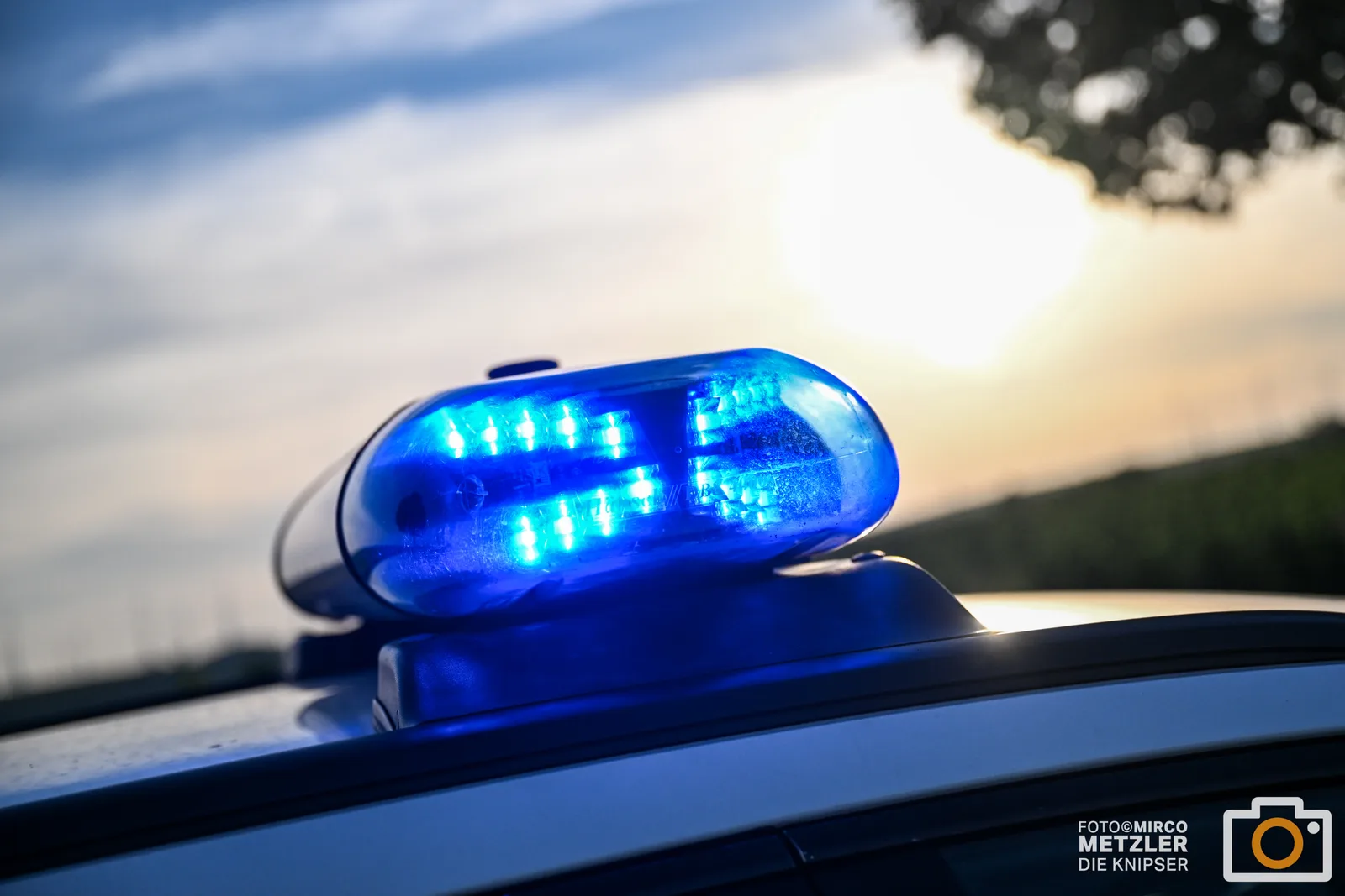 Razzien wegen mutmaßlich rechter Straftaten: Polizei durchsucht acht Wohnungen in Hessen