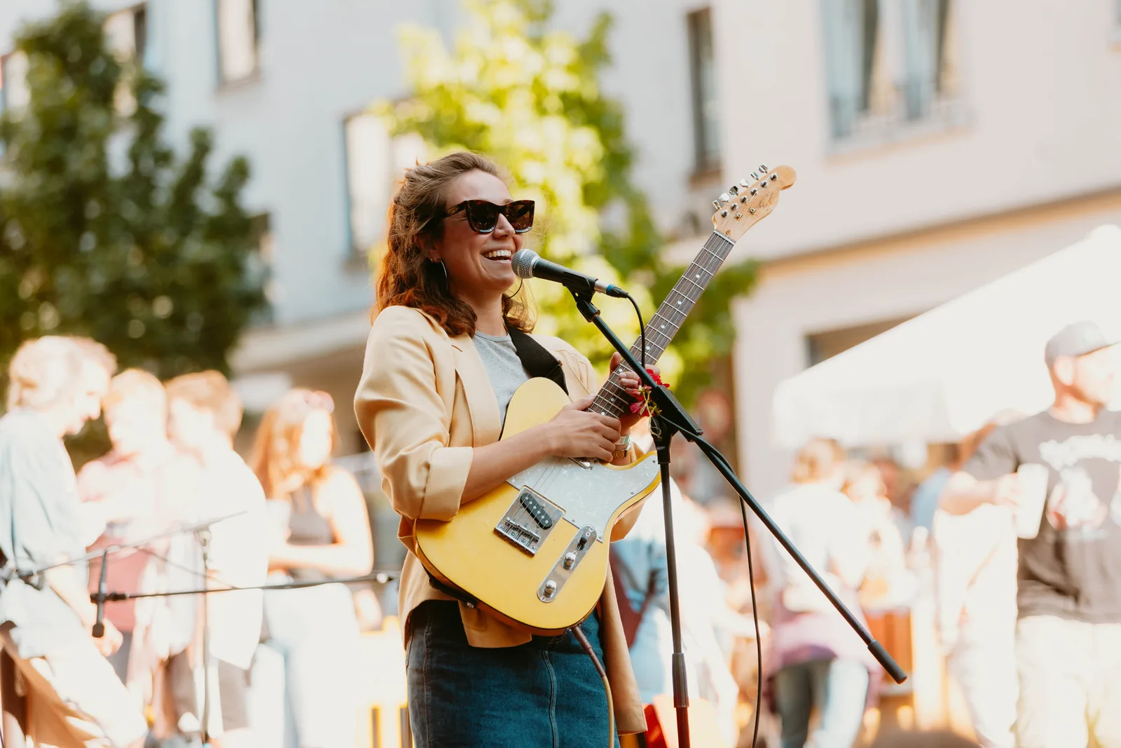 Musik zwischen historischen Mauern: LUVA spielt im Lorscher Show Depot