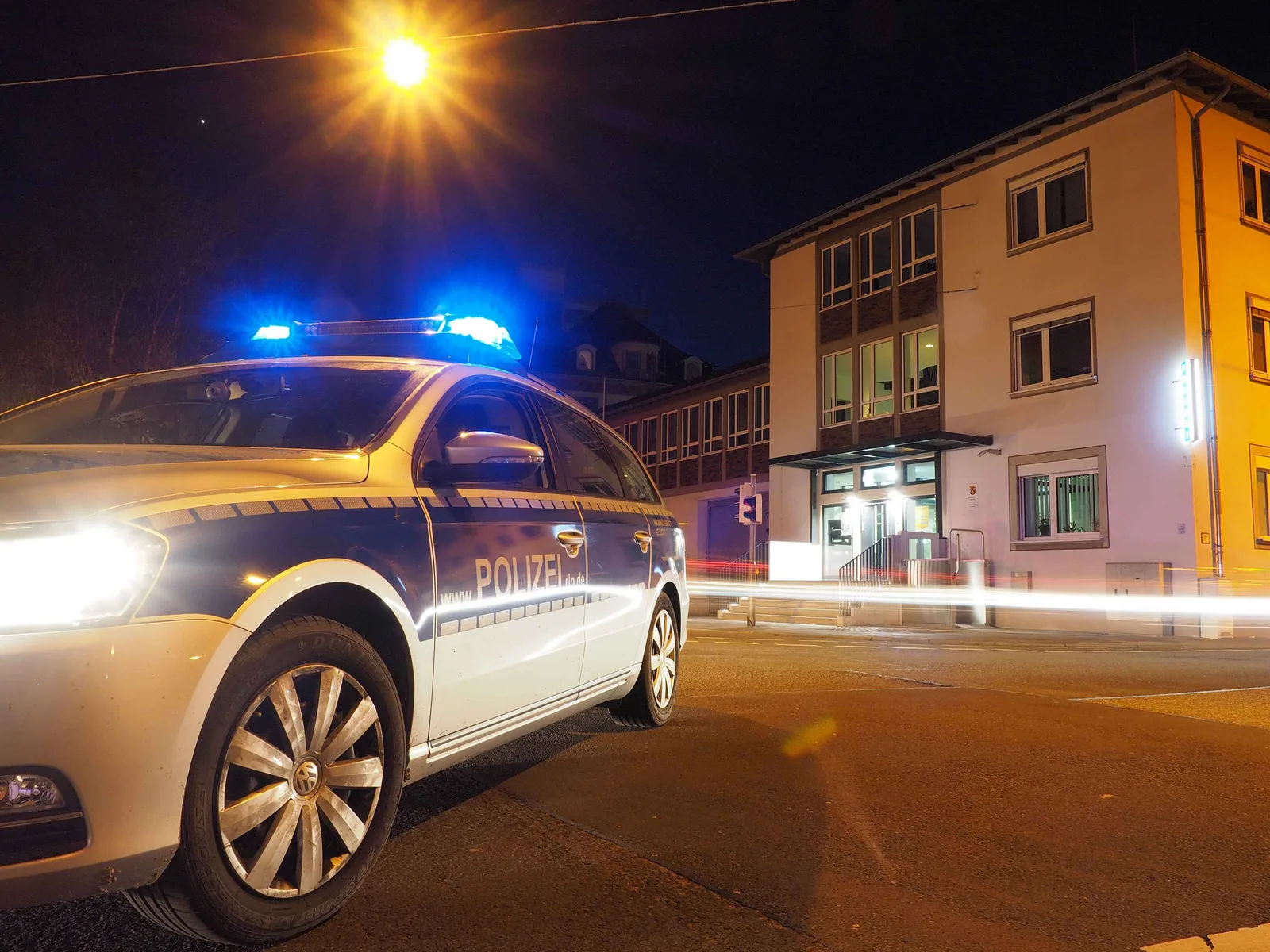 Mehrere Autos in Maxdorf aufgebrochen – Polizei sucht Zeugen