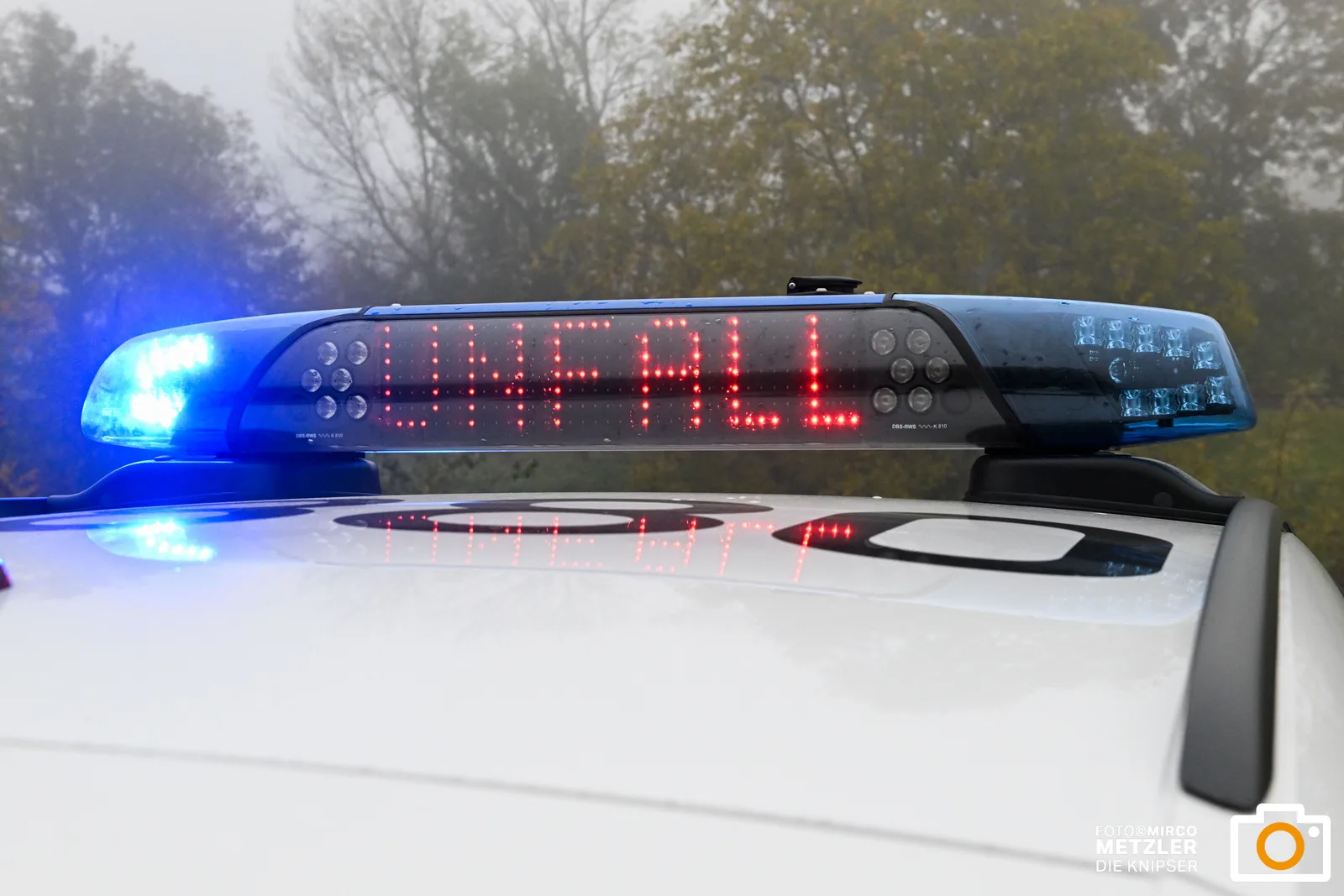 Dirmstein: Betrunkener Autofahrer kracht in Mauer eines Weinguts