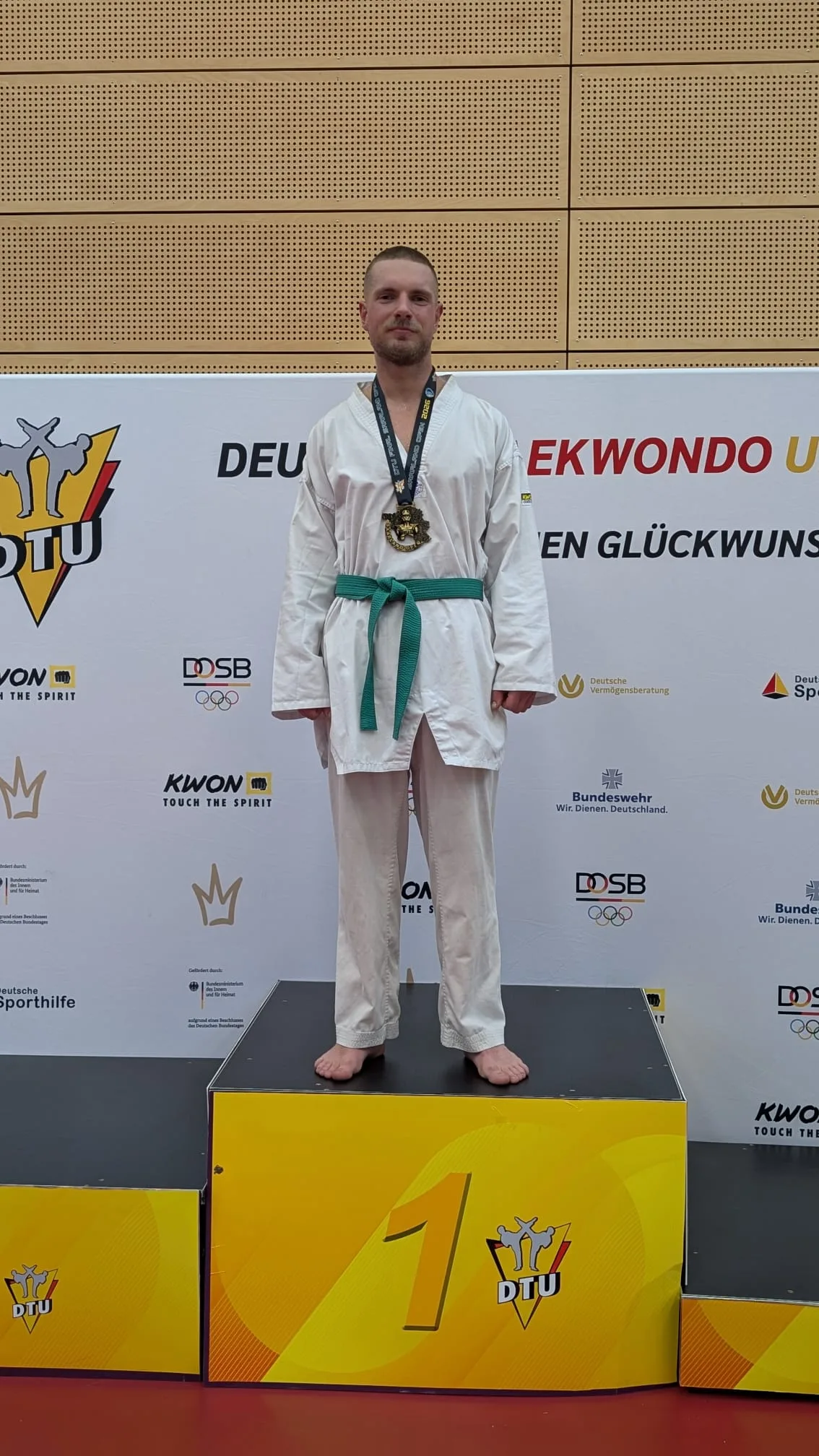 Gold bei den DTU Finals 7: Taekwondo-Kämpfer Wolf Bieser gewinnt bei Turnierdebüt in Saarbrücken