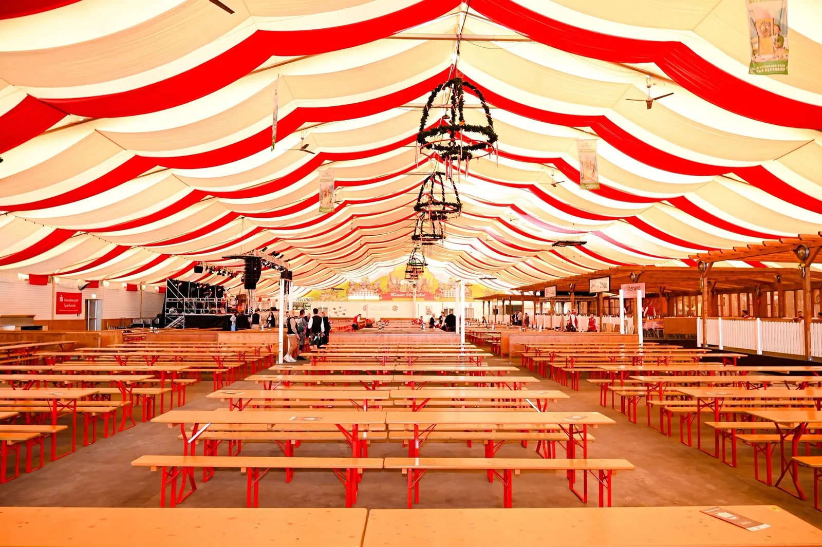 Mainzer Oktoberfest startet doch noch am Freitag – Stadt gibt grünes Licht für das Festzelt