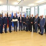 Minister Ebling nimmt Ehrenmedaille der U.S. Air Force entgegen