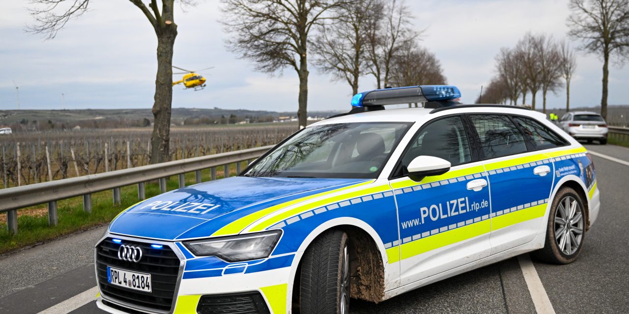 Polizeiautobahnstation Ruchheim – Vollsperrung der A6 wegen Auffahrunfall
