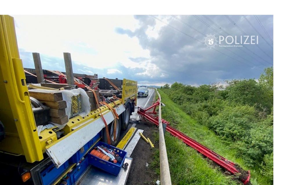 Polizeiautobahnstation Ruchheim – LKW verliert Traverse auf Autobahn