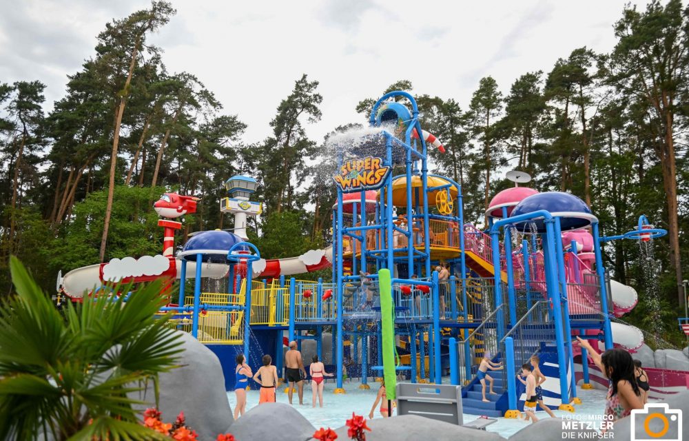 Neuer Super Wings Wasserspielplatz im Holiday Park feierlich eröffnet