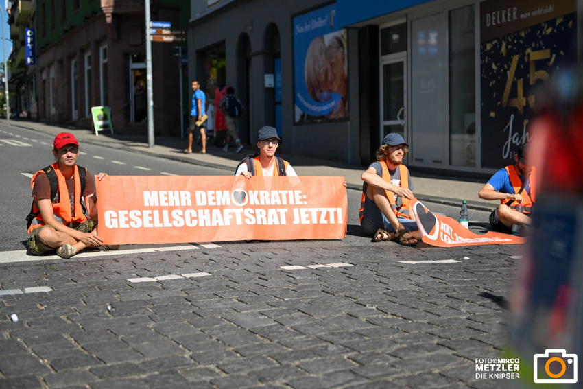Protestaktion Klimakativisten in der Wormser Innenstadt