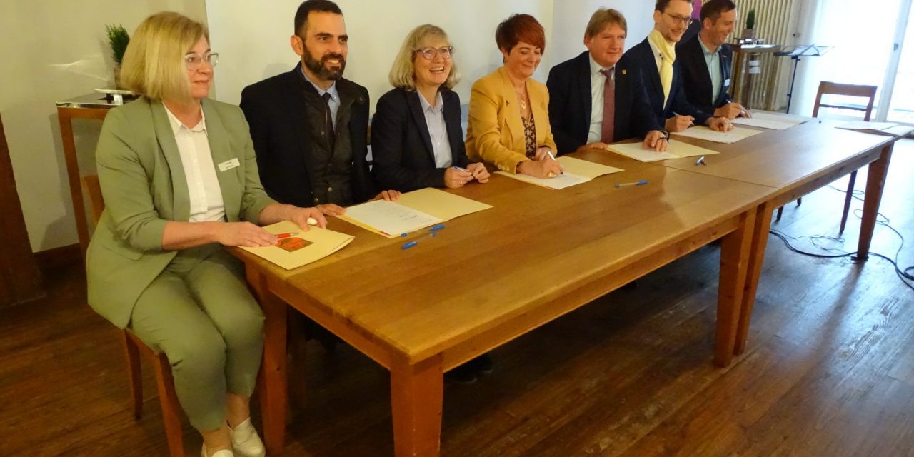 Realschule Plus Eich unterzeichnet Kooperationsvereinbarung mit der Jugendberufsagentur