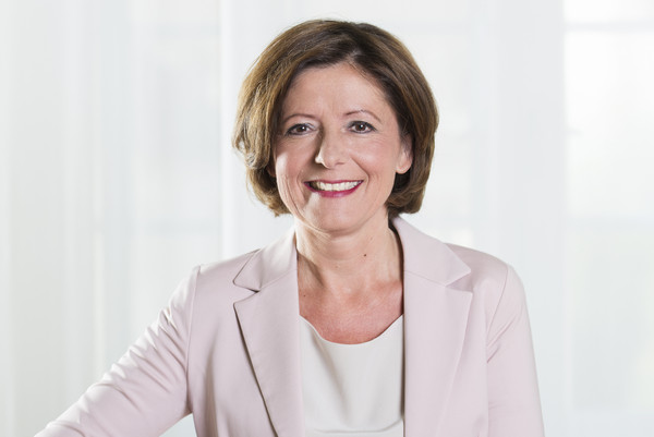 Ministerpräsidentin Malu Dreyer dankt Sternsingern für ihr Engagement für den Klimaschutz