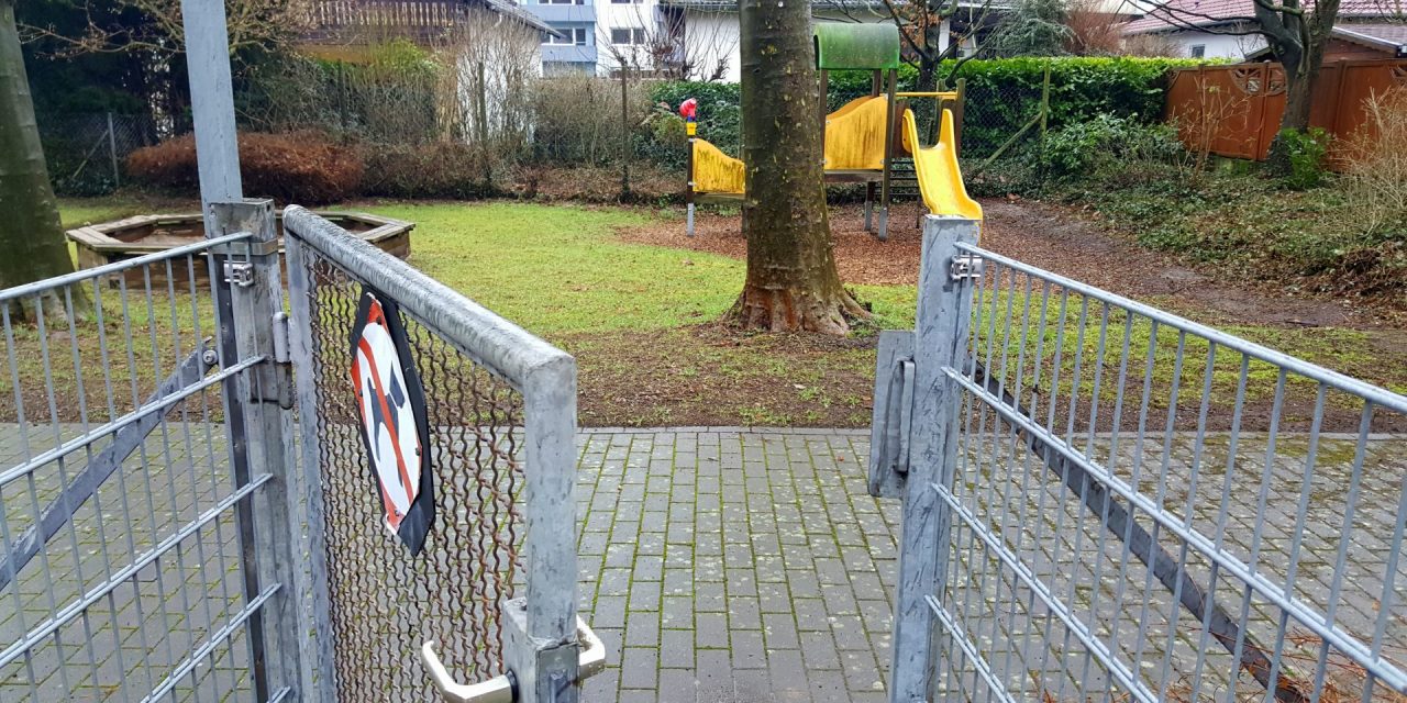 „Richtigstellung: Carl-Wernher-Straße – Spielplatz offen und intakt“