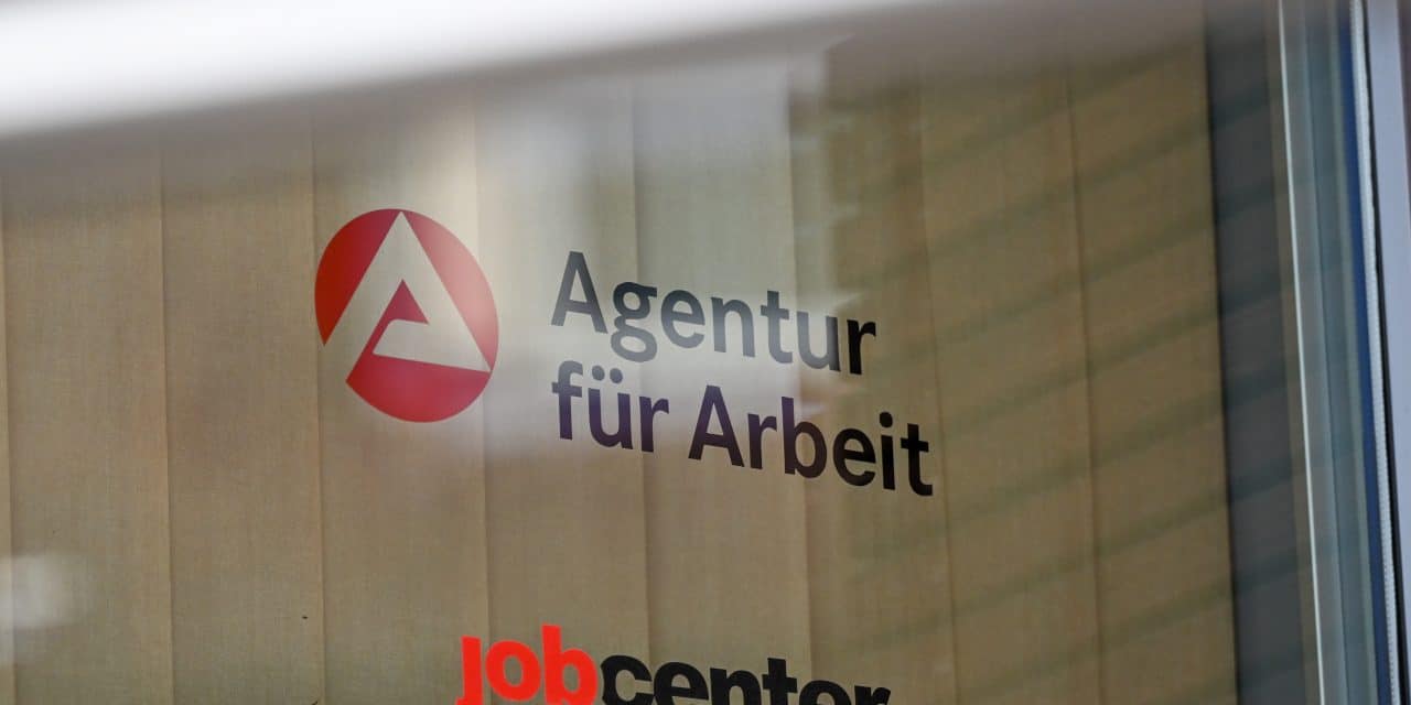 Mehr online, weniger E-Mail: Bundesagentur für Arbeit setzt auf sichere Online-Kanäle