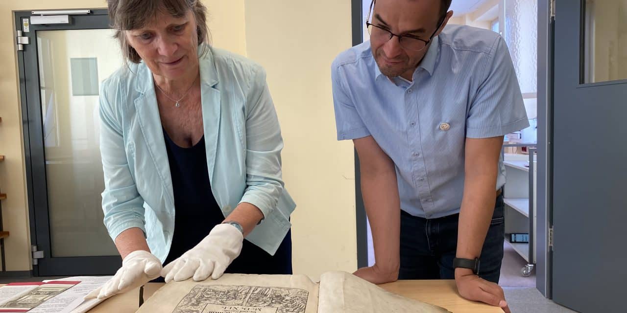 Dirk Beyer besucht die „Bibliothek der Dinge“ im Haus zur Münze