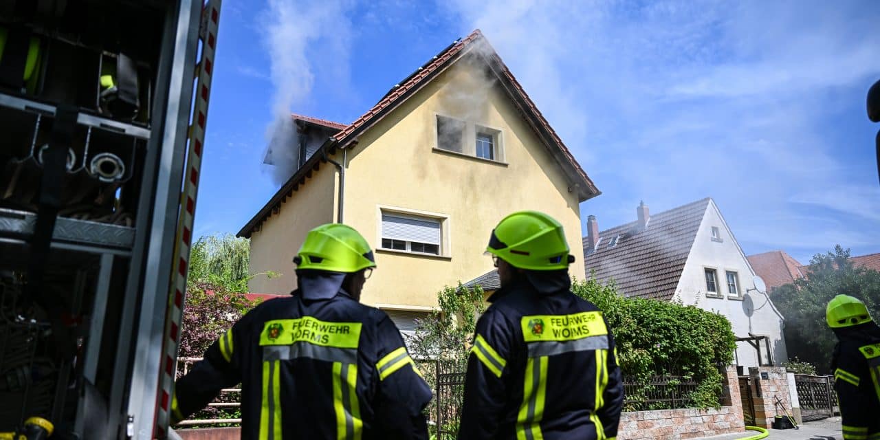 Photovoltaik-Batterie löst Kellerbrand in Worms-Pfeddersheim aus