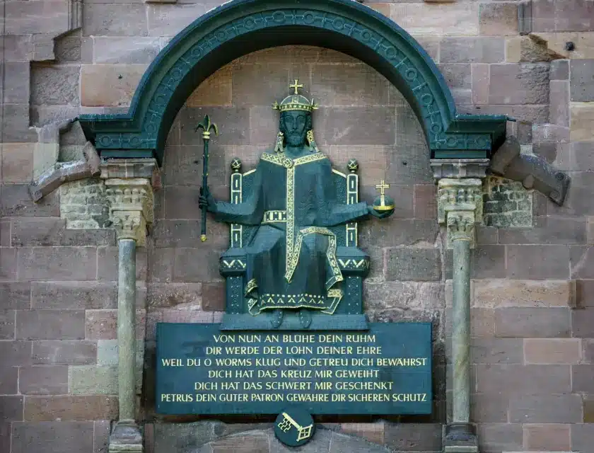 Ausstellung „55 Jahre Lions Club“ im Wormser Kulturzentrum