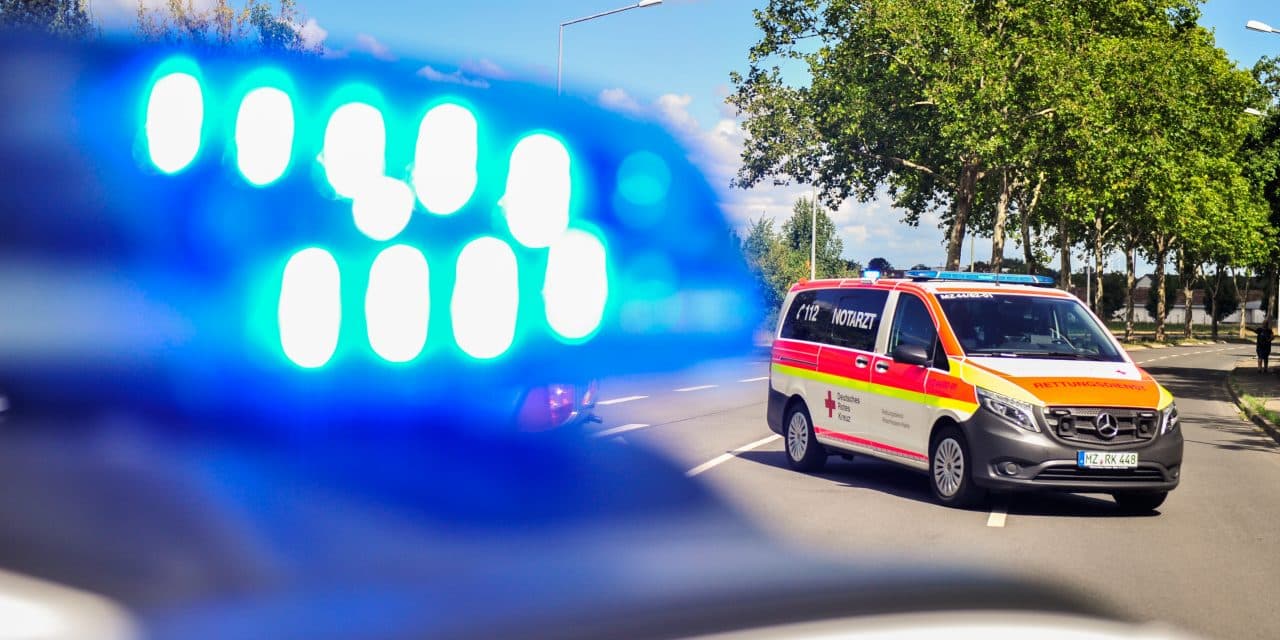 E-Scooter-Fahrerin stürzt – Helm verhinderte schwerere Verletzungen