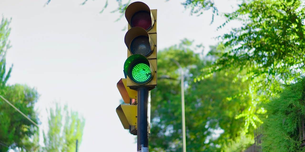 Neue Ampel am Marktplatz verkürzt Fußgängerwartezeiten