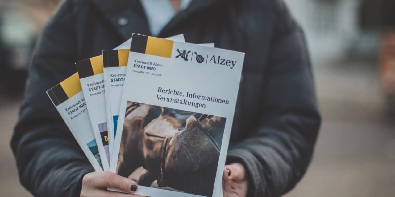 „Zum Nachtisch Museum“ am Dienstag, 19. August 2025: „Stadt-INFO – Die digitale Gestaltung durch die Jahrzehnte“