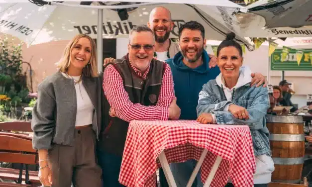 „Die FFH Kneipe“: HIT RADIO FFH sendet mit prominenten Gästen live aus dem Biergarten in Weilburg