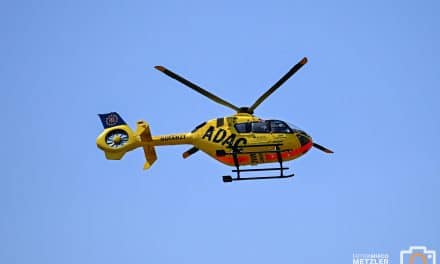 Schwerer Crash auf der B271 bei Flörsheim-Dalsheim: Rettungskräfte am 20.09.2025 im Großeinsatz