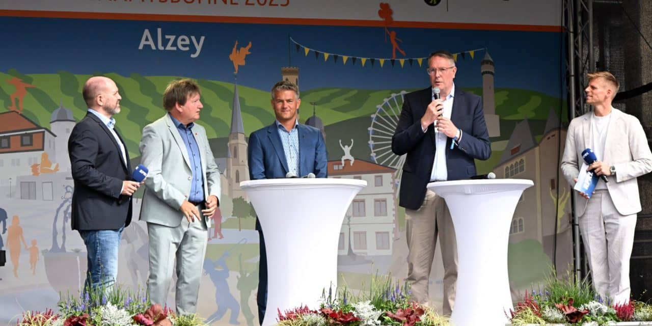 22. Landesweiter Ehrenamtstag: Mehr als 11.000 Gäste feiern das Ehrenamt in Alzey