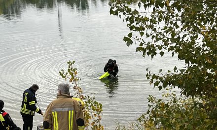 Großalarm in Hamm: Wasserrettung im Kiesweiher – keine Person gefunden