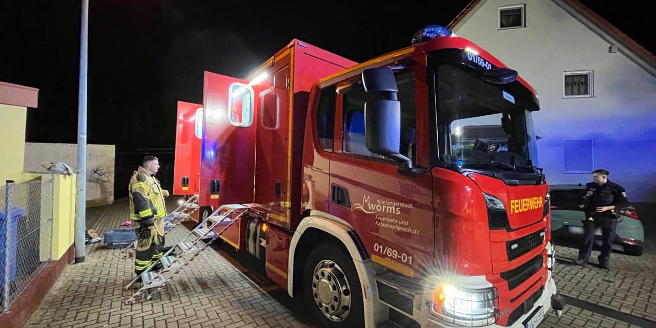 Zwölf Einsätze an einem Tag: Feuerwehr Worms meistert arbeitsreichen Samstag