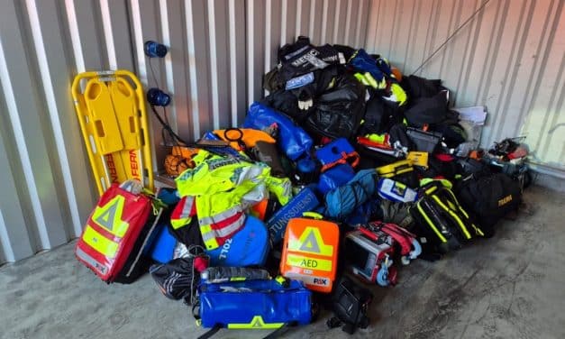 Fassungslosigkeit bis nach Worms – 61-Jähriger gibt sich als Rettungsdienst-Mitarbeiter aus und fährt illegal mit Blaulicht-Einsatz