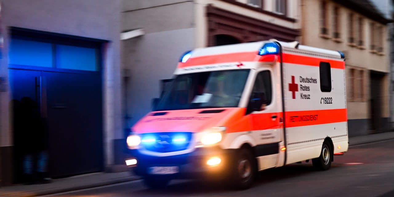 Unfall auf A6: Zwei Fahrzeuge kollidieren – Person verletzt