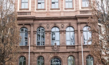 Internetliebe mit bitterem Ende: Wormserin wegen mutmaßlichem Love-Scam vor Gericht