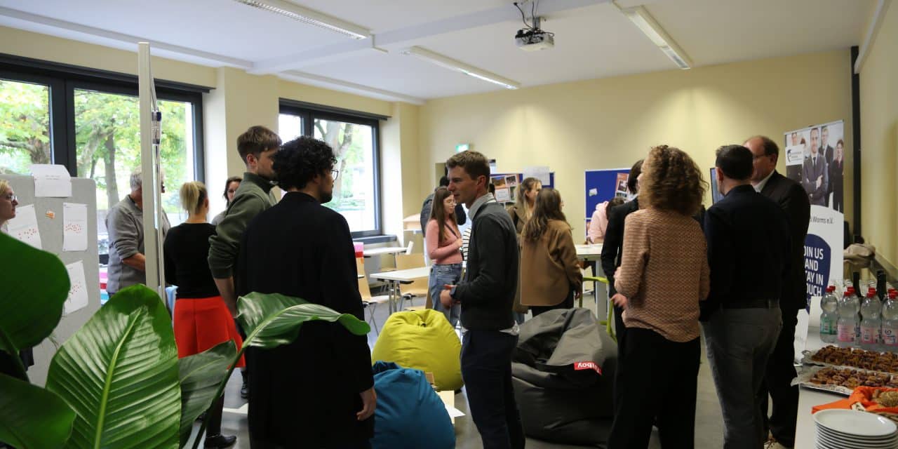 „Neuer Raum. Neue Ideen. Neue Begegnungen – D043 ist eröffnet!“