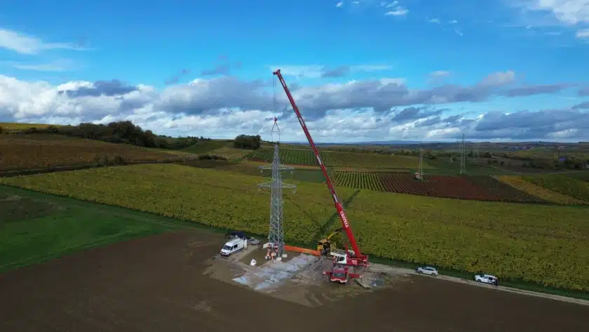 Mast bei Albig wieder in Betrieb genommen