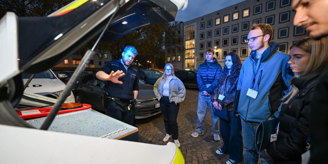 Krimi statt Klassenzimmer: 32 Schüler bei der Crime Night in Worms im Einsatz