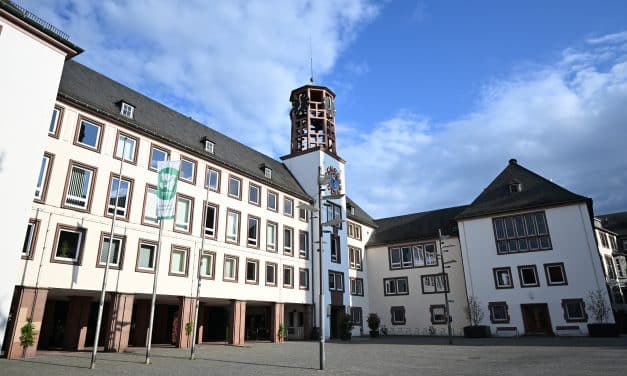 Ab November 2025: Erste Bescheide zu Straßenausbaubeiträgen – Online-Rechner hilft bei der Berechnung