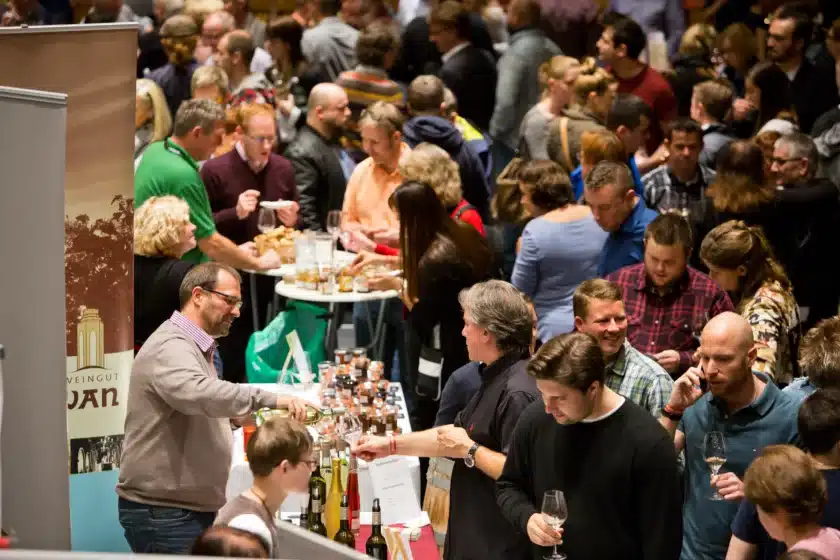 Wormser Weinmesse: Ein Fest für Weinliebhaber, über 230 Weine entdecken und genießen!