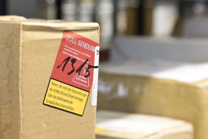 Weihnachten & Black Friday: Wichtige Zollregeln für Geschenke und Online-Bestellungen