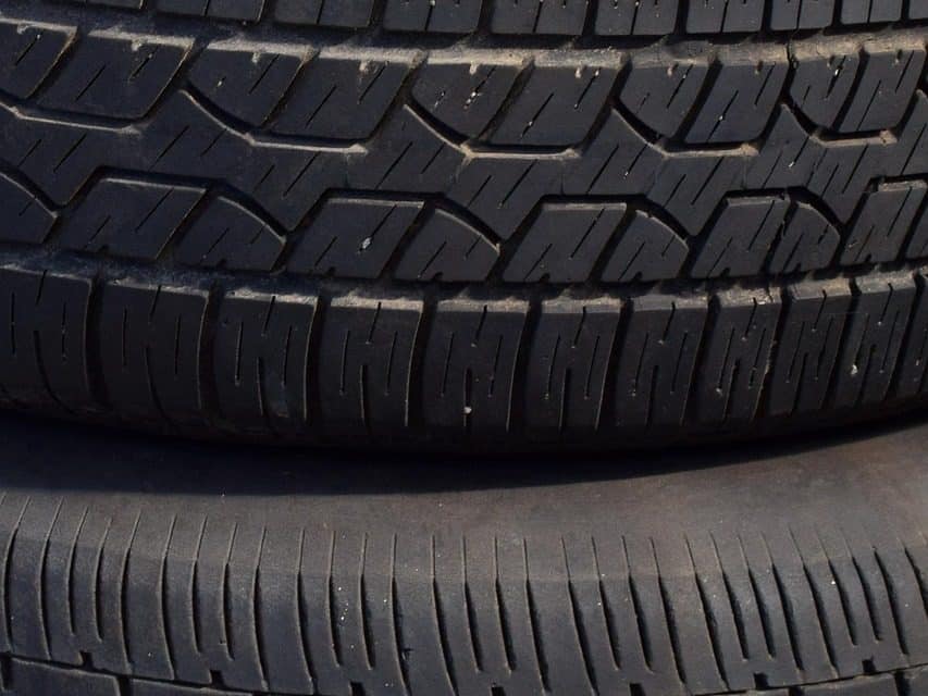 Sicher durch den Winter: Bußgeld, Punkte und Versicherung bei falscher Bereifung