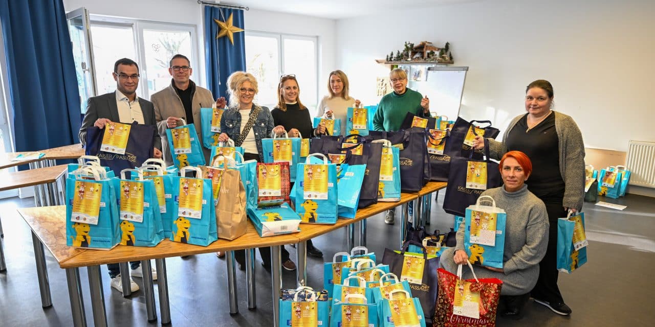 Weihnachtsfreude in der Kaiser Passage: 380 Wünsche gehen in Erfüllung